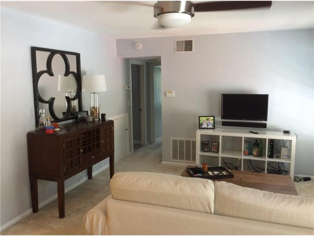 3115 Colonial Way #E - Photo 2 of 19