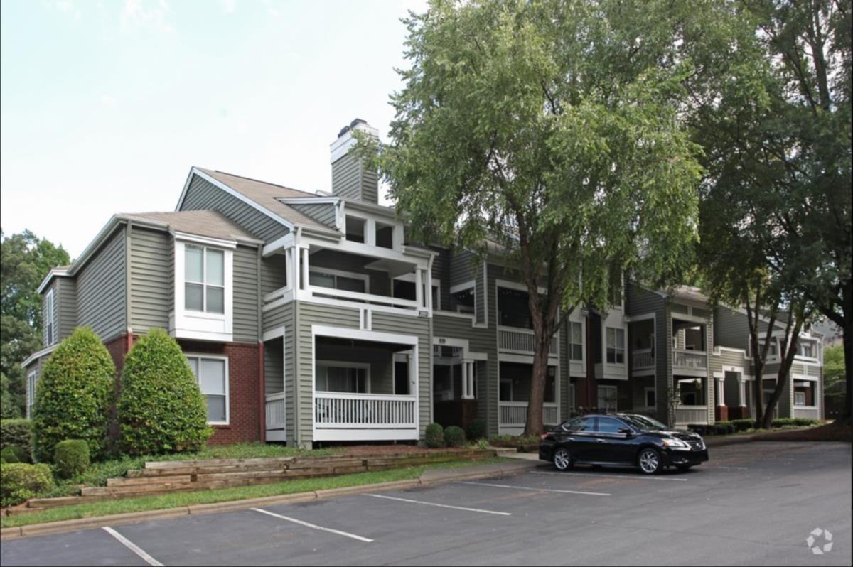 Highland Oaks Apartments for Rent - 700 Walnut Forest Road, Winston