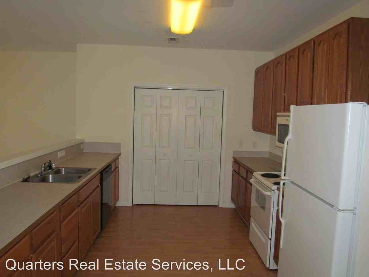 Lakeview Condos 101-207 - Photo 3 of 13