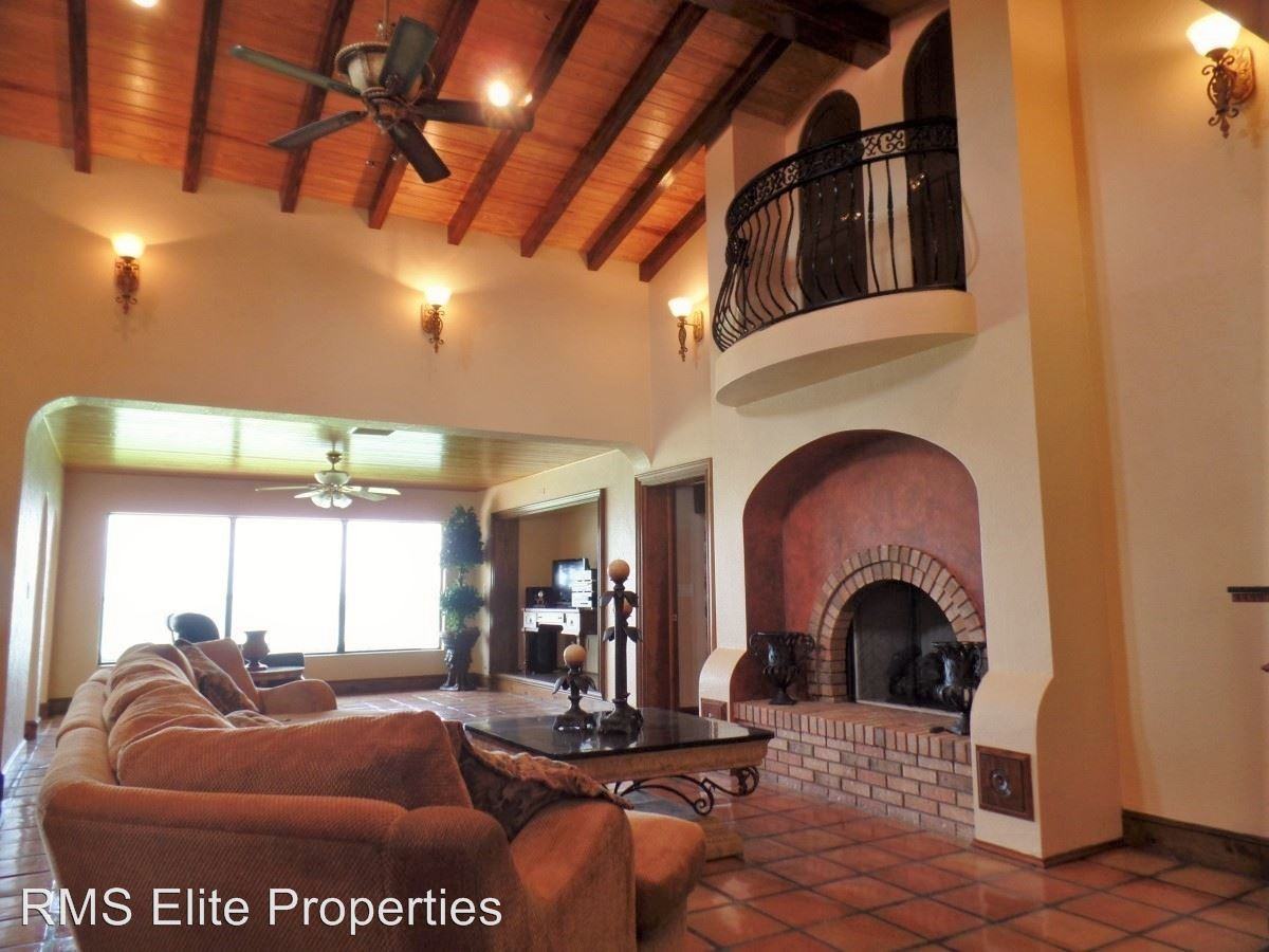 490 Belle Point Dr - Photo 3 of 24