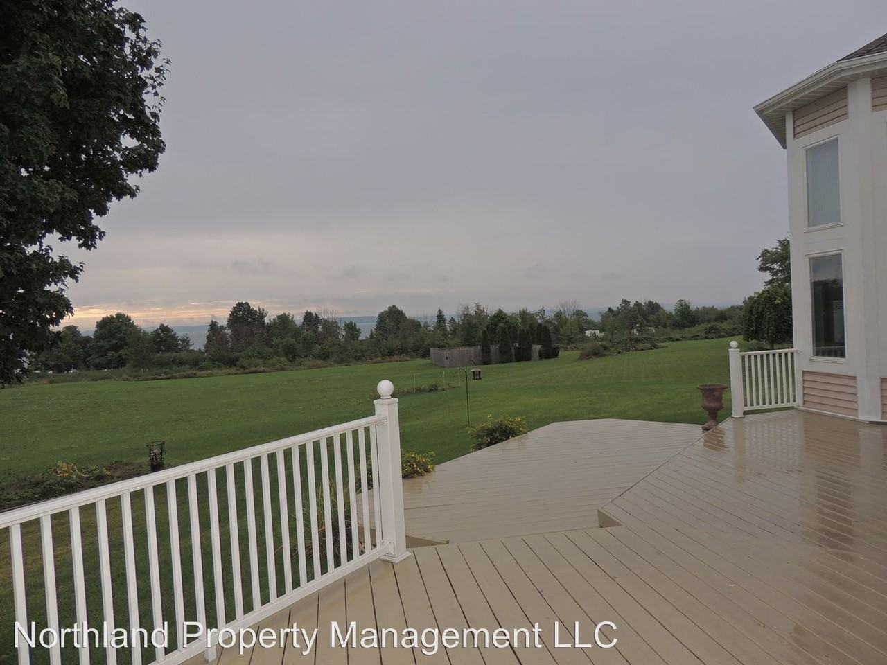 5115 Shore View Cir - Photo 3 of 36