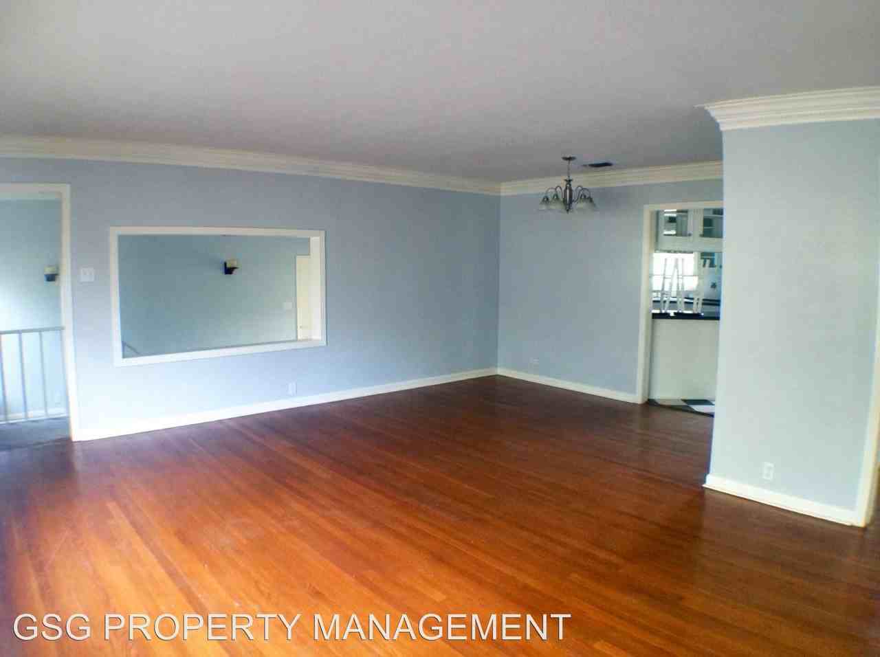 417 S Vandiver Rd - Photo 3 of 9