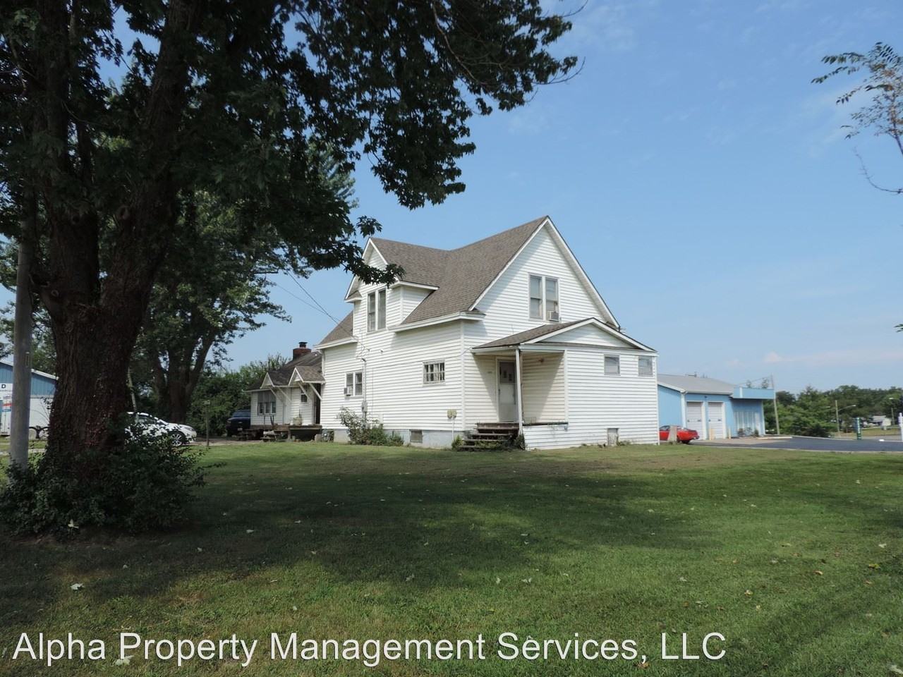 1414 S Maguire St - Photo 2 of 14