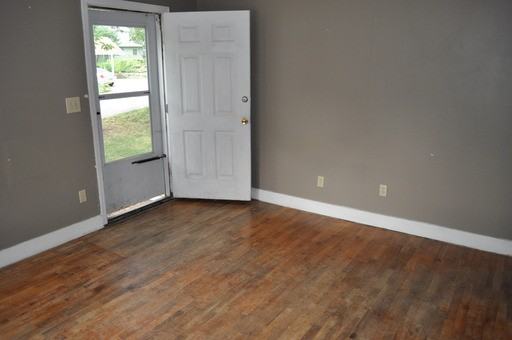 1620 Fairview Ave - Photo 2 of 7