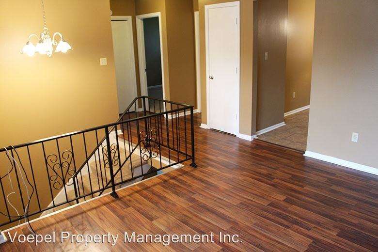 5818 NW Walnut Ct - Photo 2 of 15