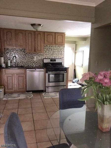 96 Kiel Ave - Photo 3 of 6