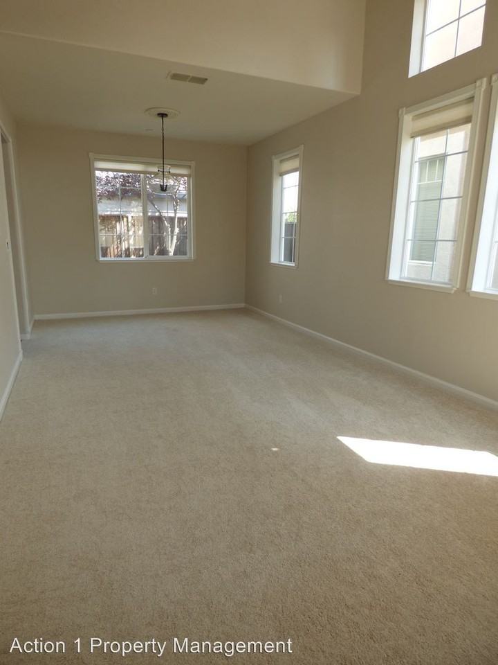 2042 Dahlia Common - Photo 3 of 25