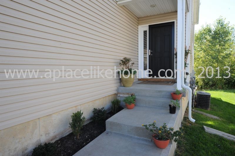 2216 SW Rambling Vine Rd - Photo 3 of 32