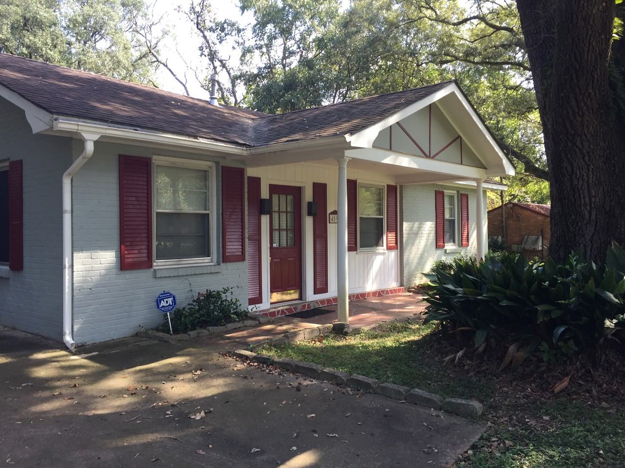 4598 Sunset Dr N - Photo 2 of 7