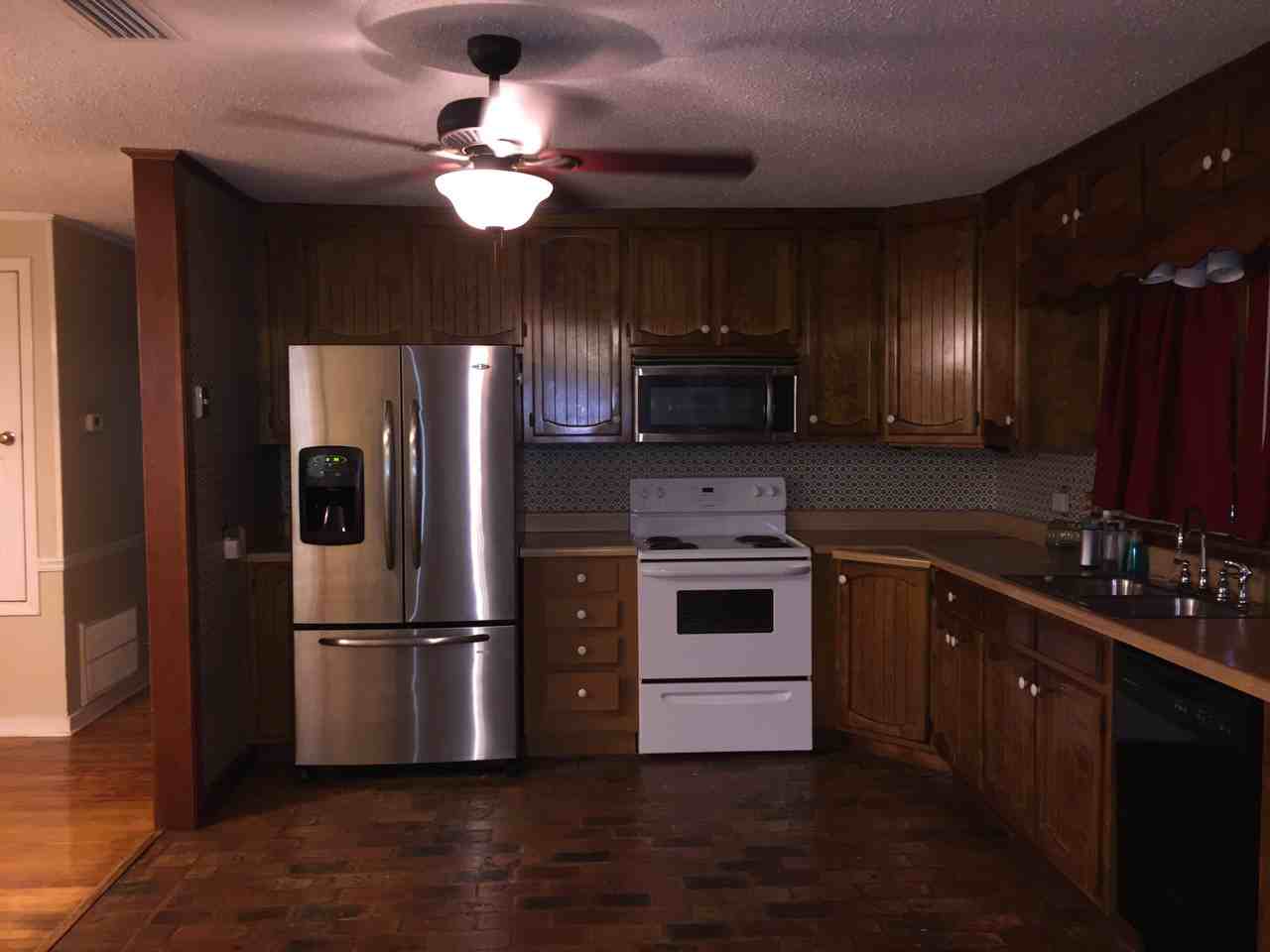 4598 Sunset Dr N - Photo 3 of 7