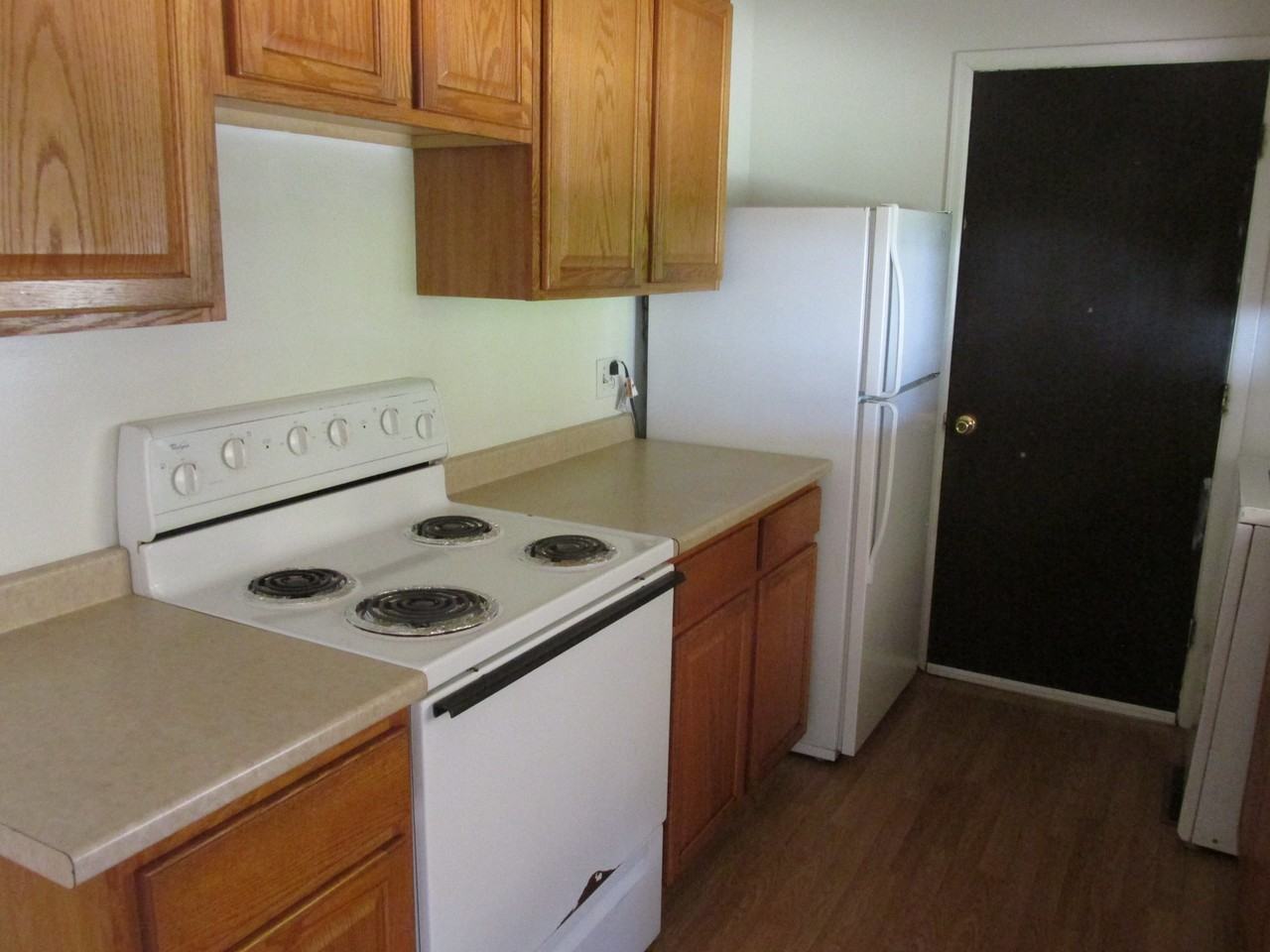 3511 Canterbury Ln - Photo 3 of 6