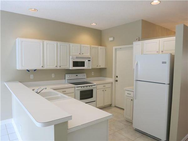 6038 Dimond St - Photo 3 of 6