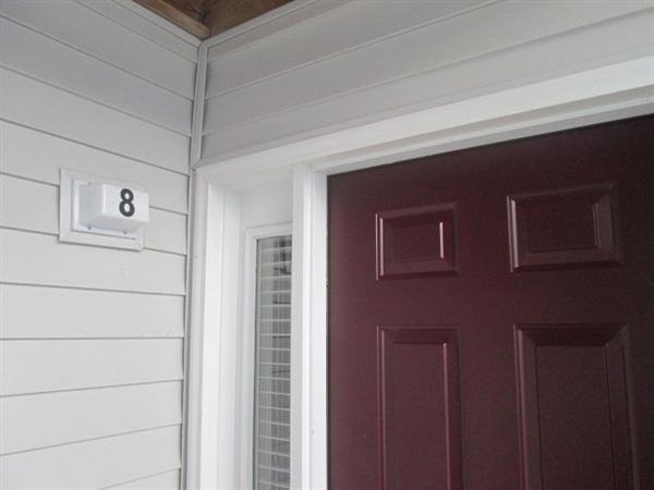 267-8 Waterdown Drive - Photo 2 of 12