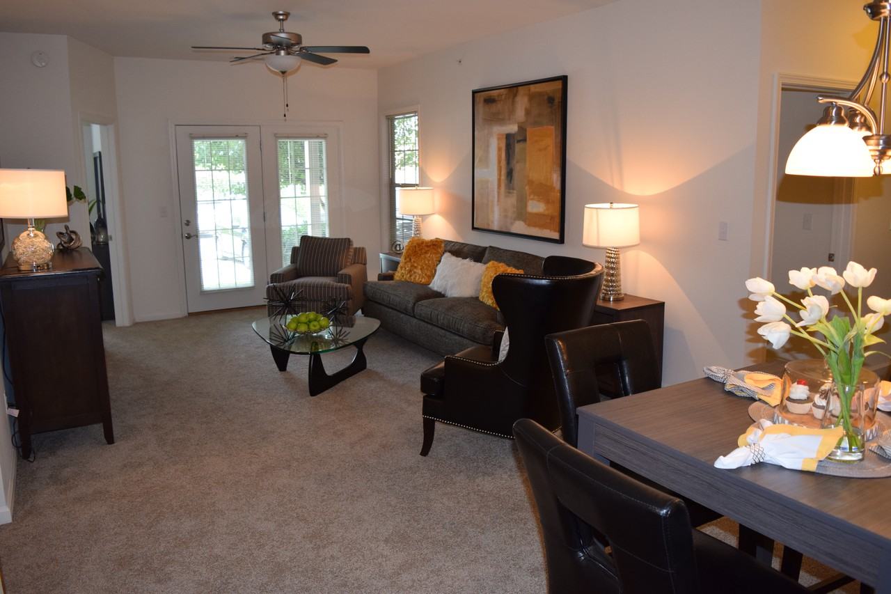 Brighton 3050 Apartments - Photo 2 of 23