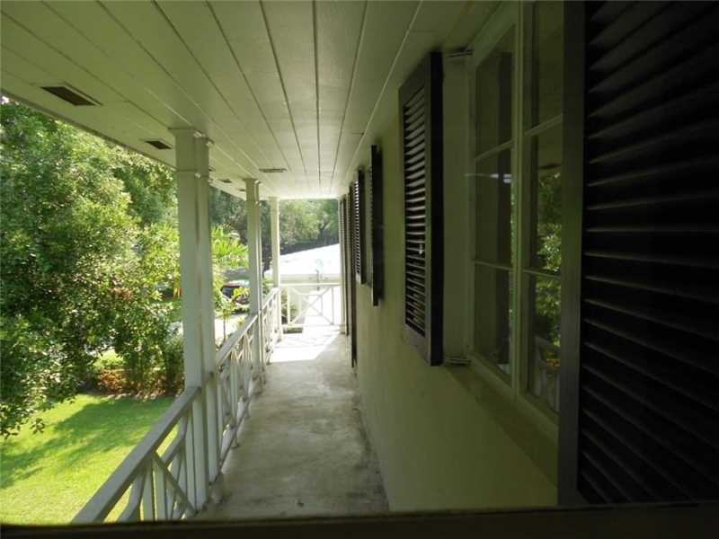 430 Tivoli Ave - Photo 3 of 6