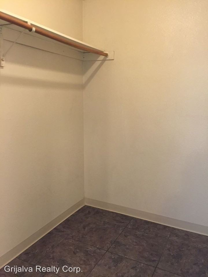 3807 S Queen Palm Dr - Photo 3 of 6