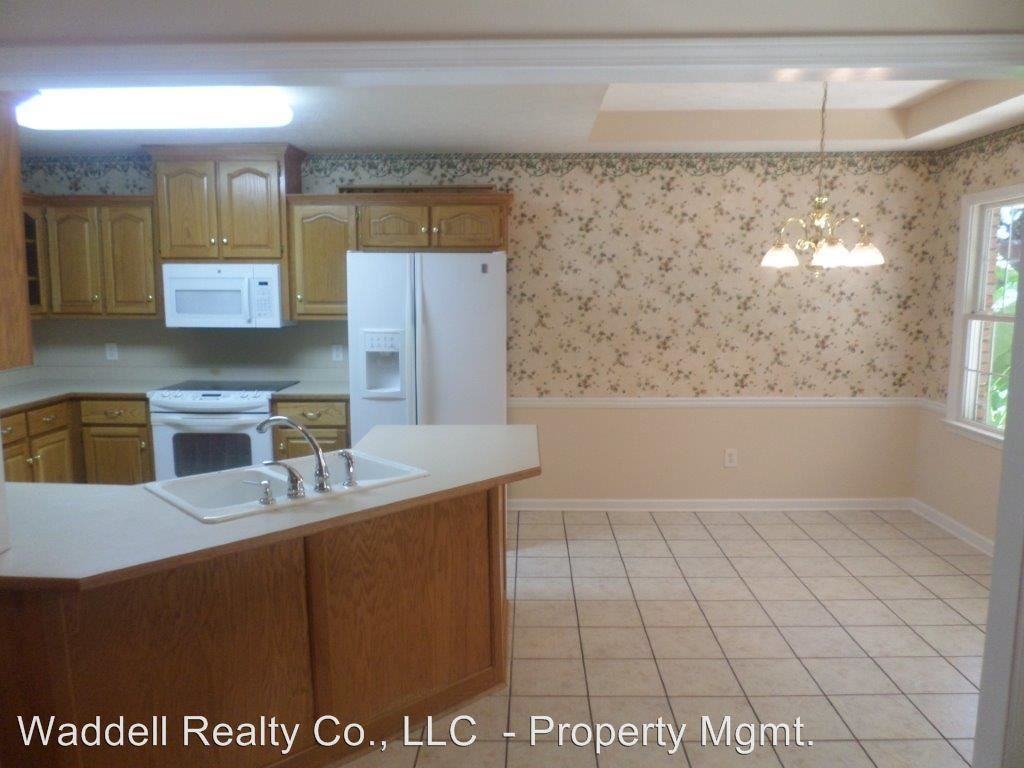 521 Morton Ct - Photo 2 of 18