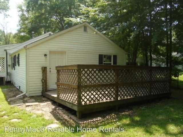 1895 Parker Rd - Photo 3 of 14