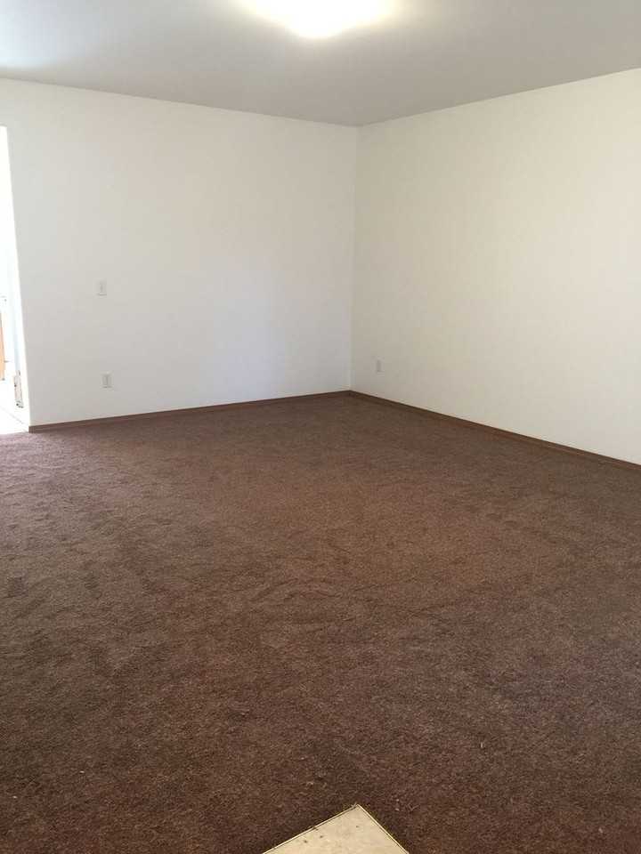 601 West Davis Street #A - Photo 3 of 16