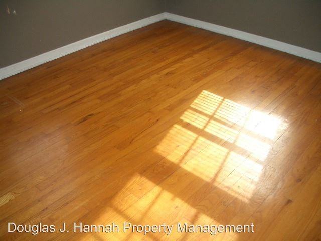 2211 S 14th St - Photo 2 of 16