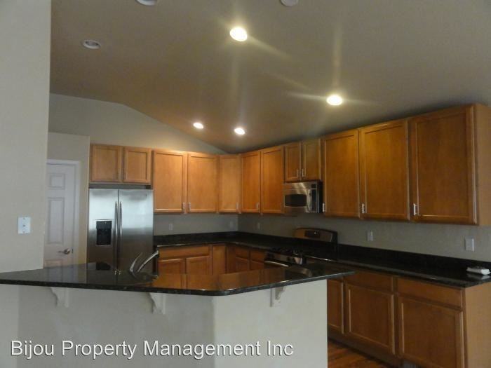 13754 Narrowleaf Dr - Photo 3 of 10