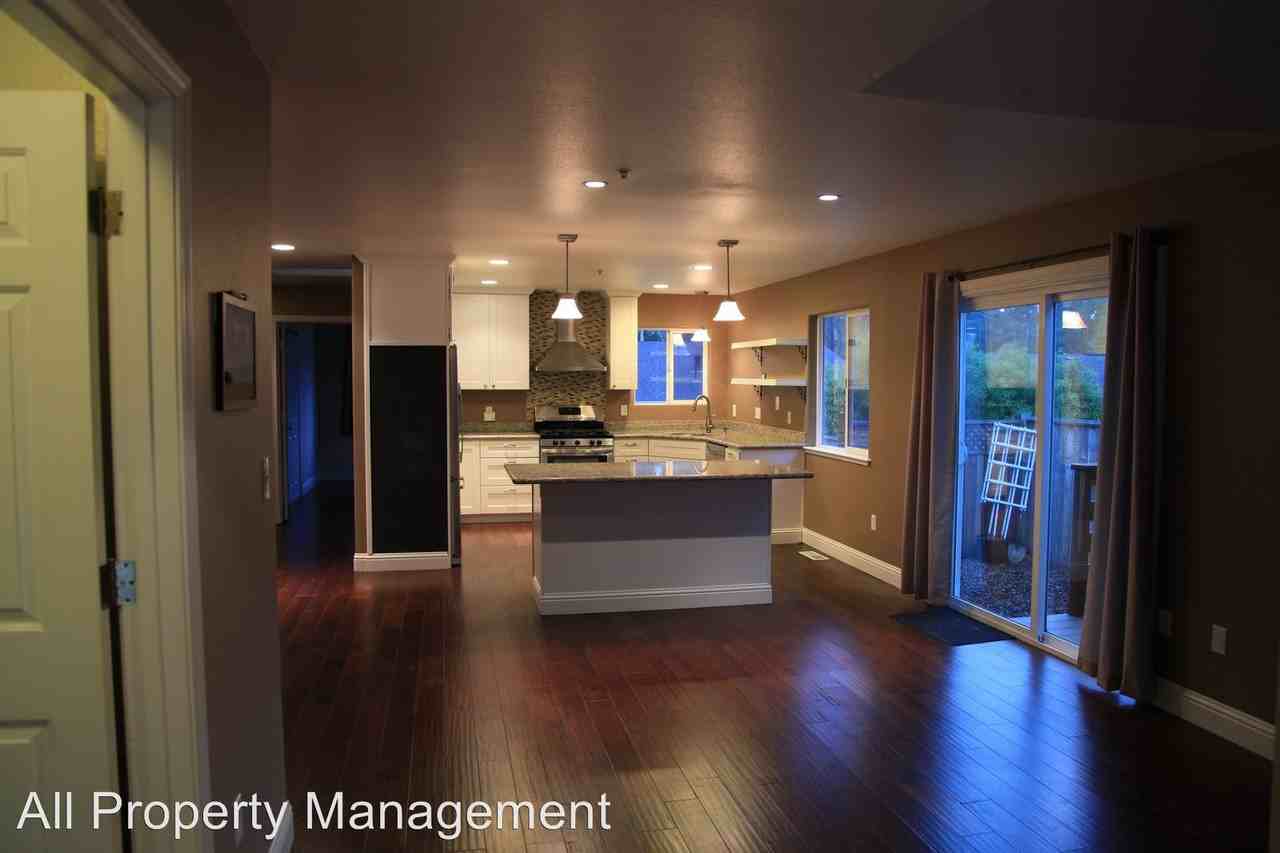 9690 Cabrillo Hwy - Photo 3 of 23