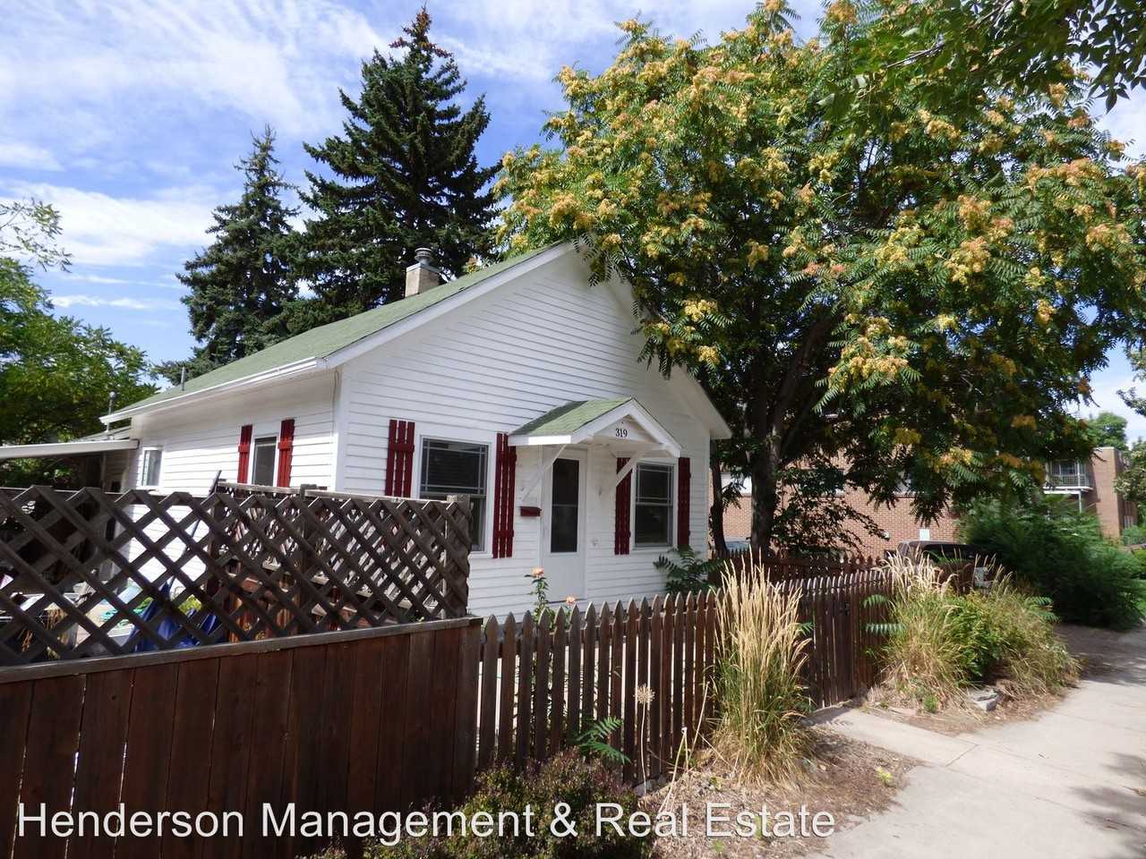 319 Peterson St - Photo 3 of 7