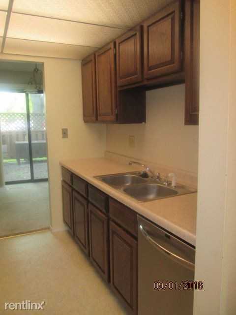 3802 Cherry St #E19 - Photo 3 of 30