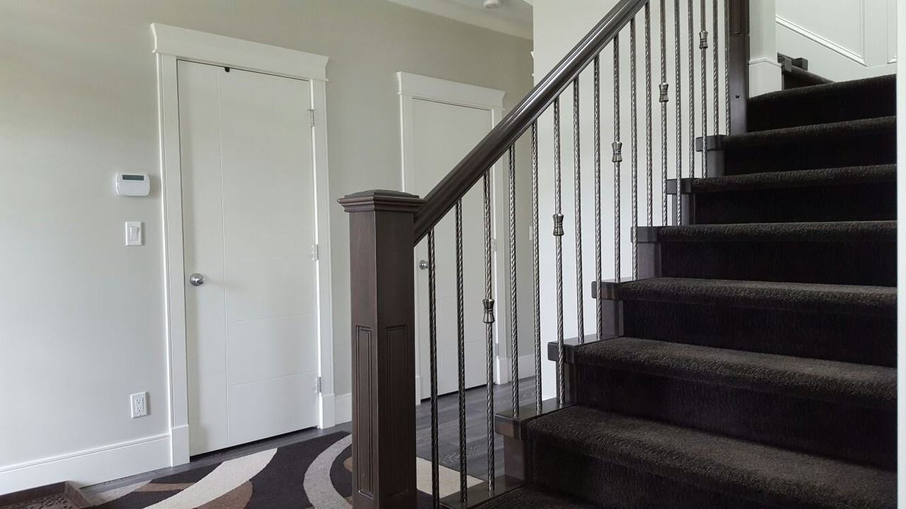 224 Sandringham Avenue - Photo 3 of 9