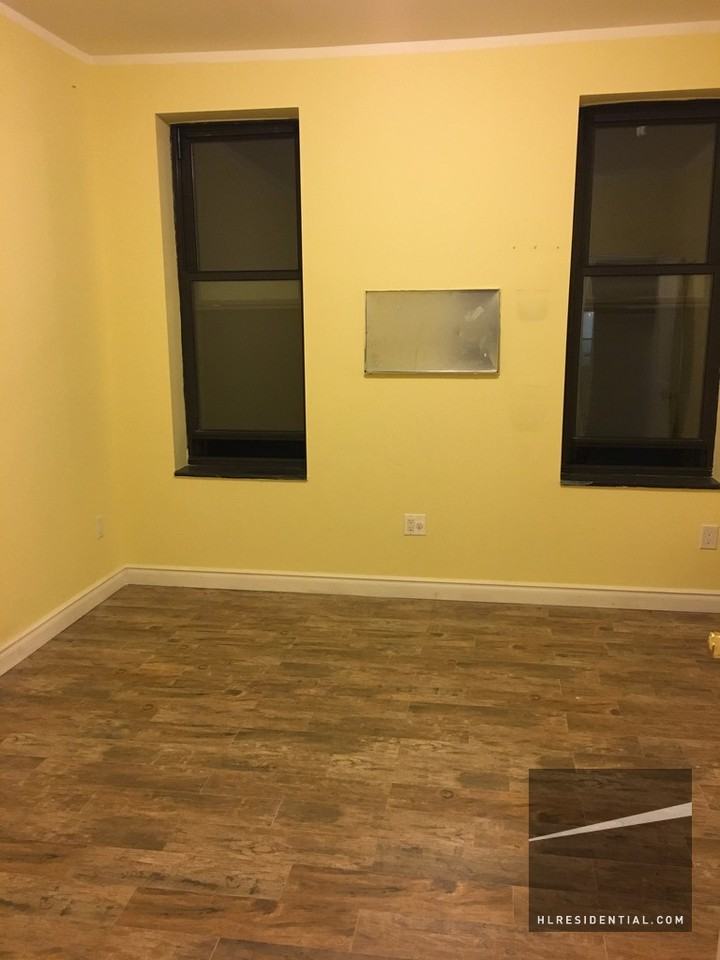 25-83 44 St #3 - Photo 3 of 5