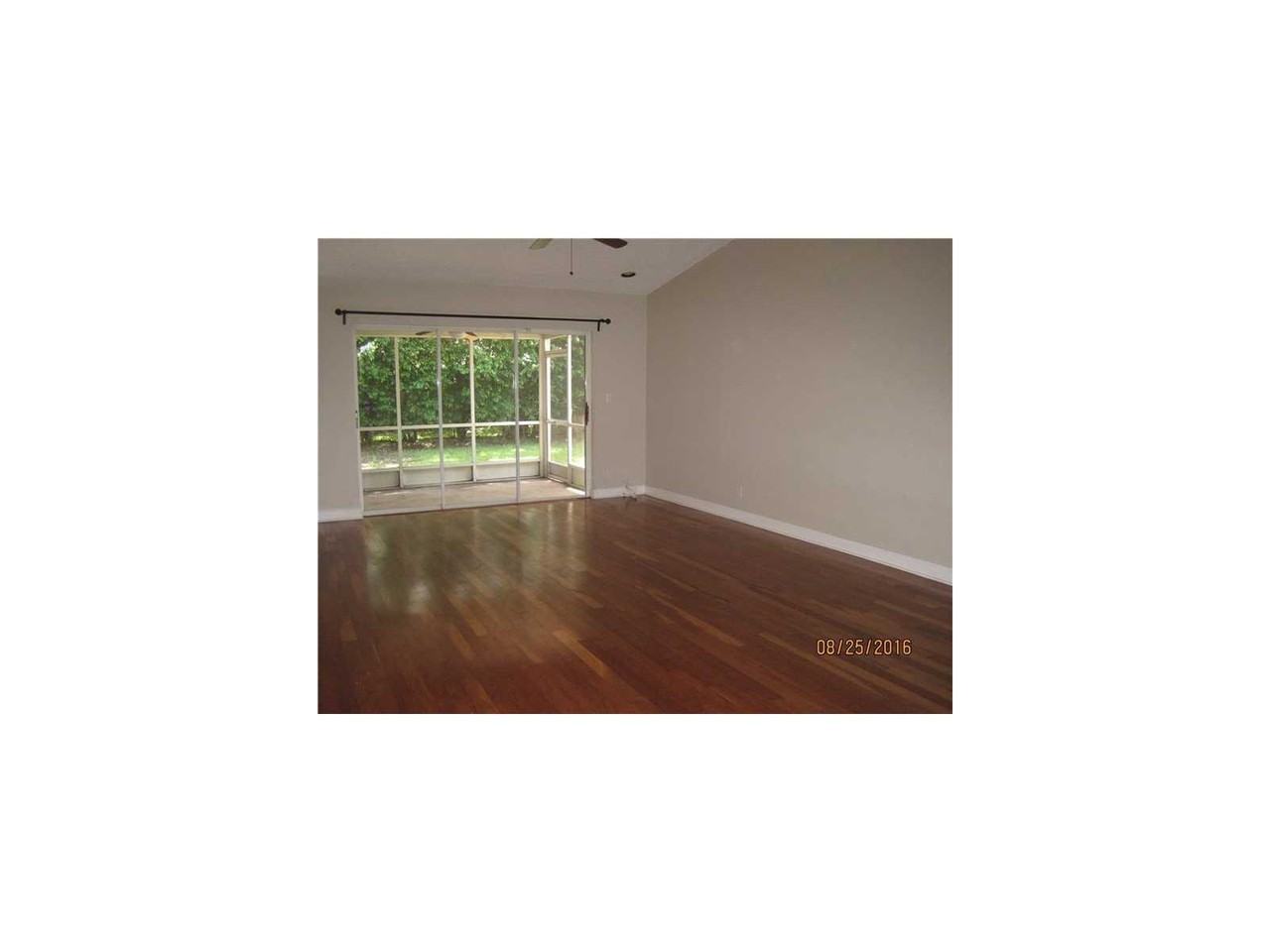 5309 NW 98th Terrace - Photo 2 of 8