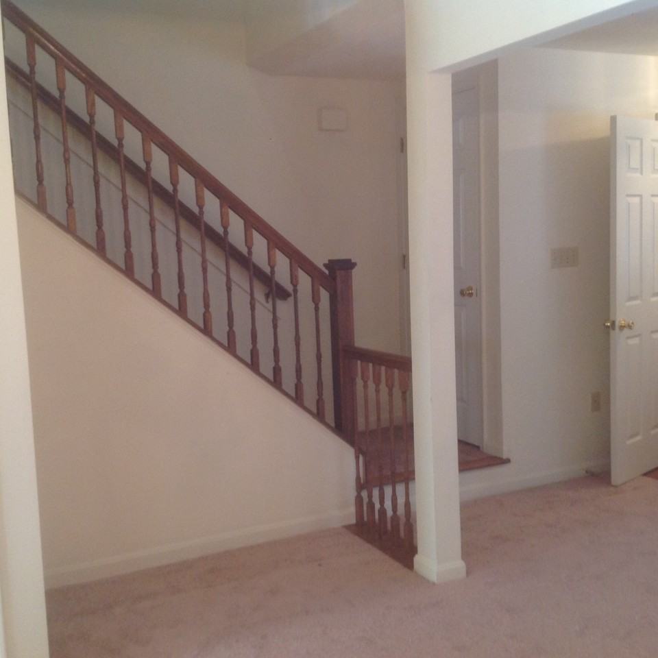 2424 Prentice Ct - Photo 2 of 33