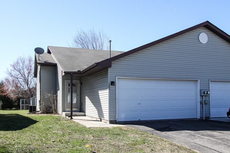 305 Cari Park Ln - Photo 2 of 22