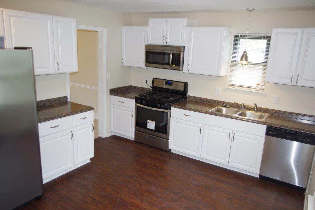 8204 W 57th St - Photo 3 of 25