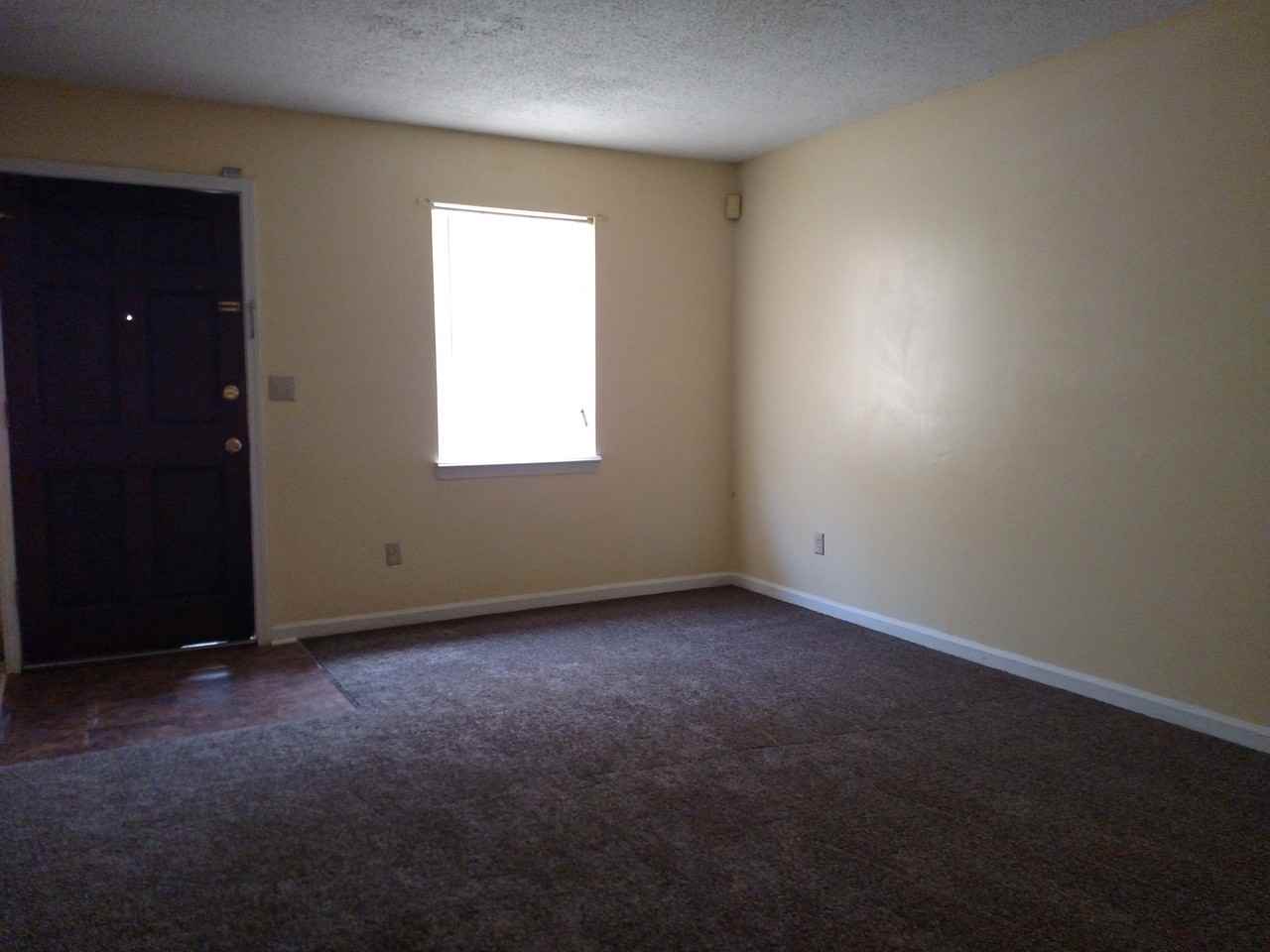 5243 Donlyn Dr - Photo 2 of 9