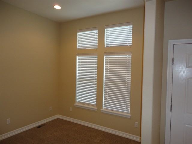 365 N Coolidge Way - Photo 3 of 30