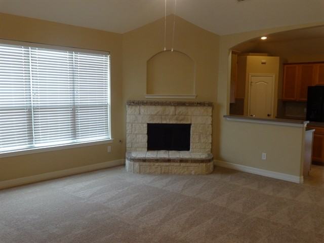 1536 Allison St - Photo 2 of 12