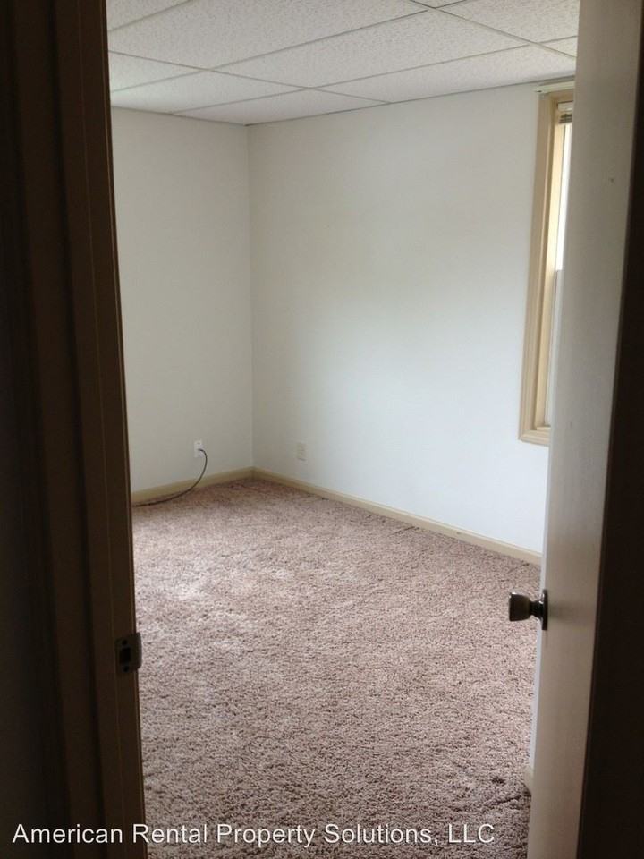 124 W Seminole St - Photo 3 of 5