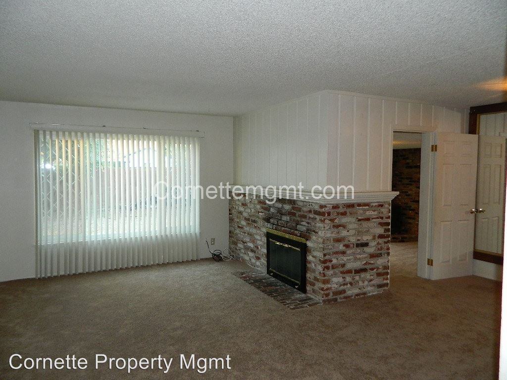 4421 Santa Monica Ave - Photo 2 of 14