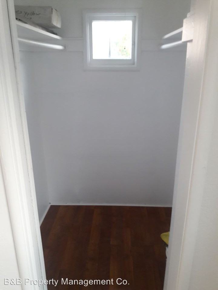 1161 64th St - Photo 3 of 4