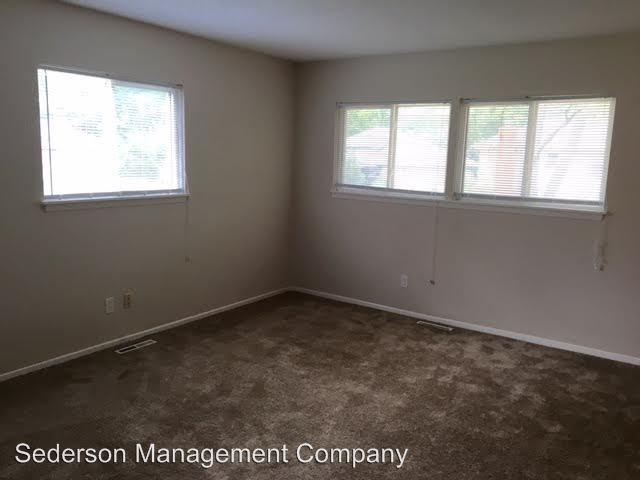 9203 W 83rd St - Photo 2 of 8