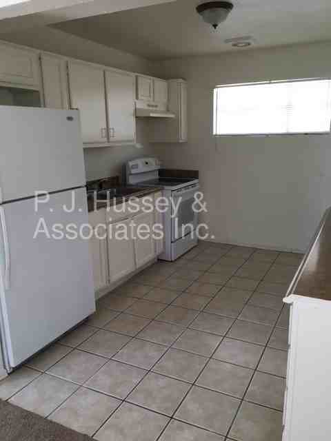 4135 N 29th Dr - Photo 3 of 14