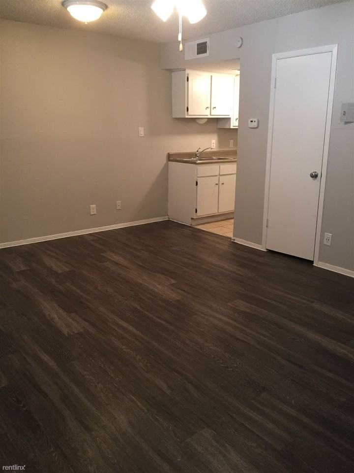 4405 Avenue A - Photo 2 of 4