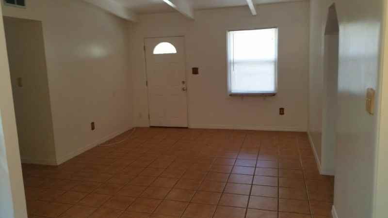 3009 NE 11th Dr - Photo 2 of 4