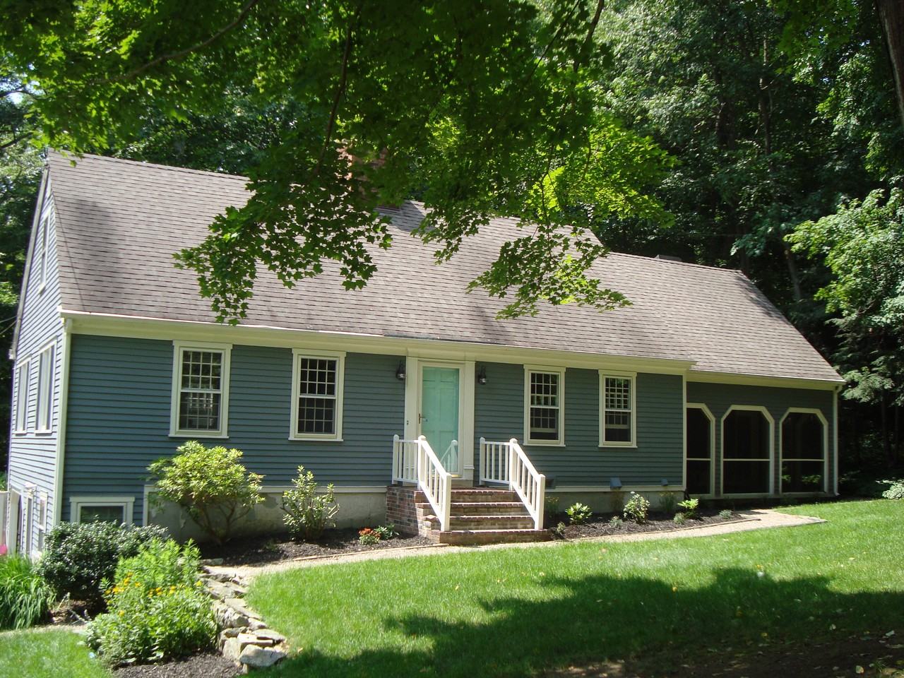 22 Grays Plain Rd - Photo 2 of 29