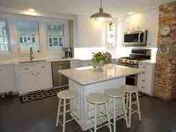 645 Washington St - Photo 3 of 50