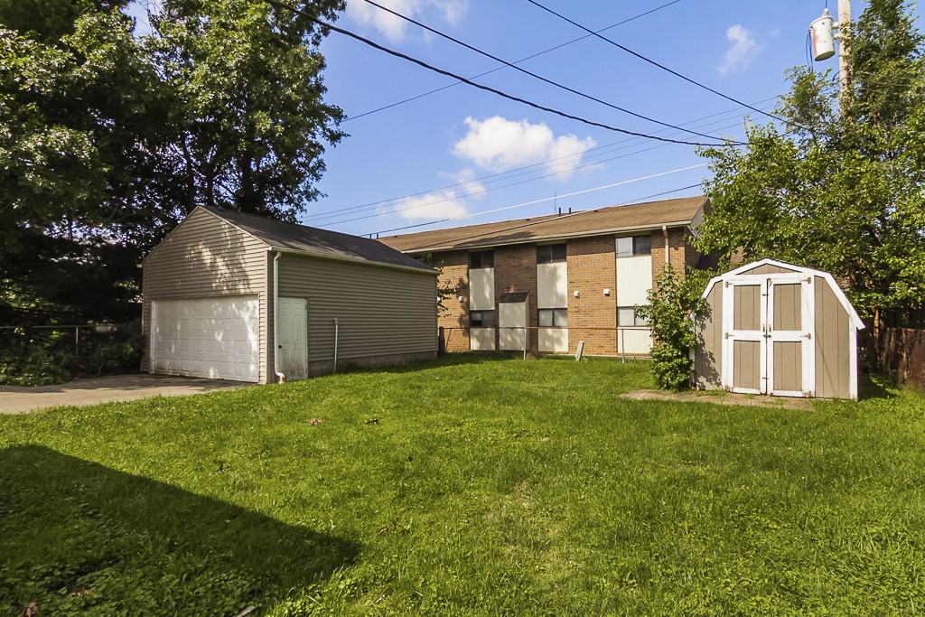 6534 Aylesworth Dr - Photo 3 of 46