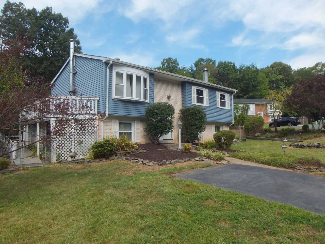 13776 Musket Ct - Photo 3 of 24