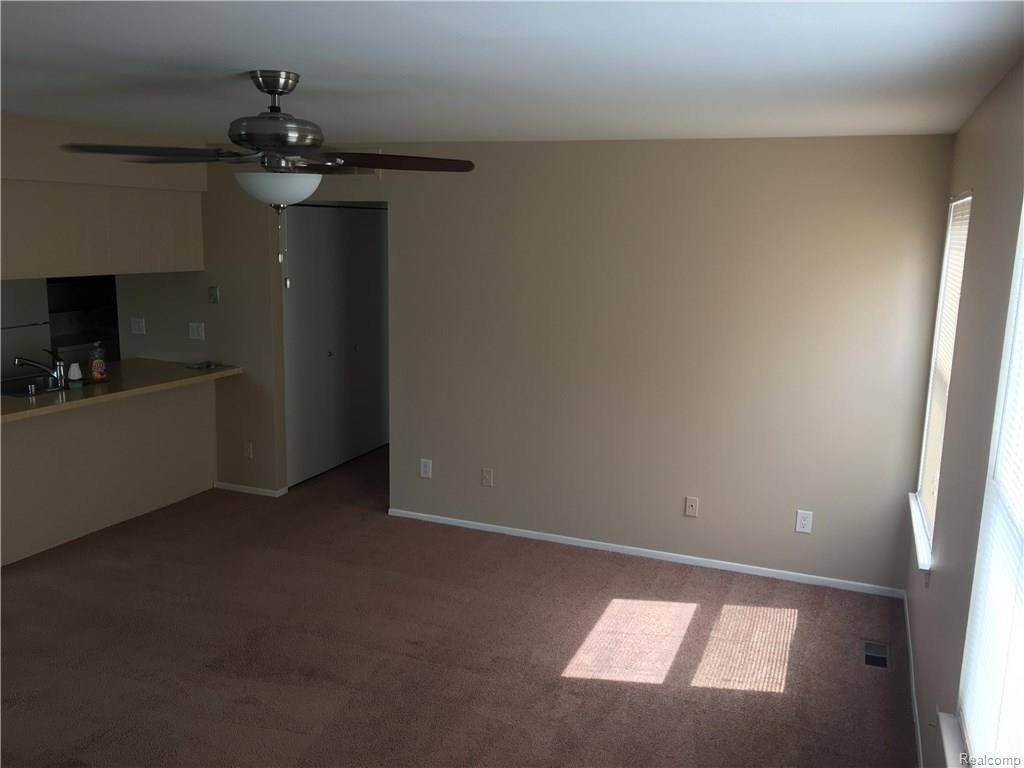 217 Aqueduct Dr - Photo 3 of 5