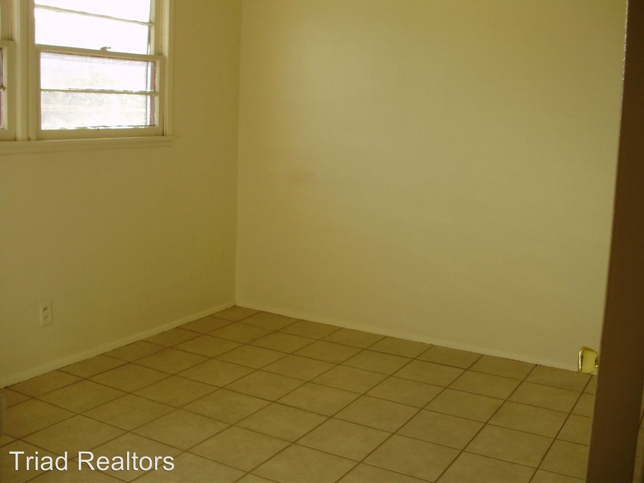 6560 Tamarisk Ave - Photo 3 of 3